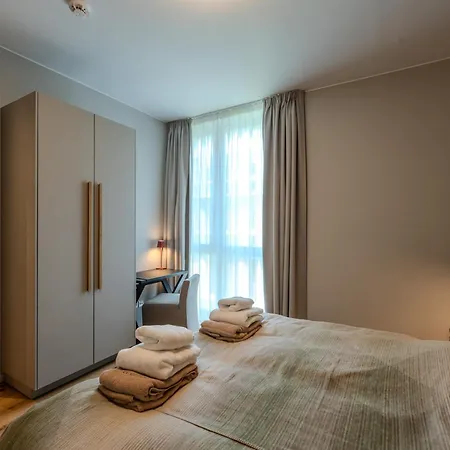 Marina Am Mit Pool Und Sauna 아파트 *